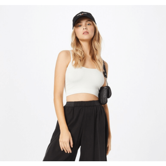 Women's clothing